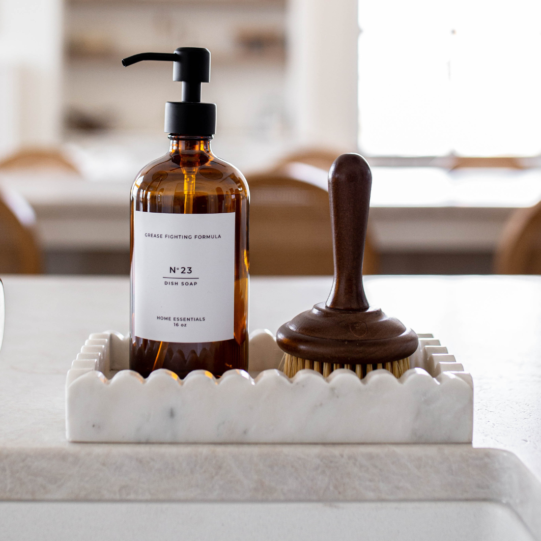 White Marble Scalloped Bridge Tray