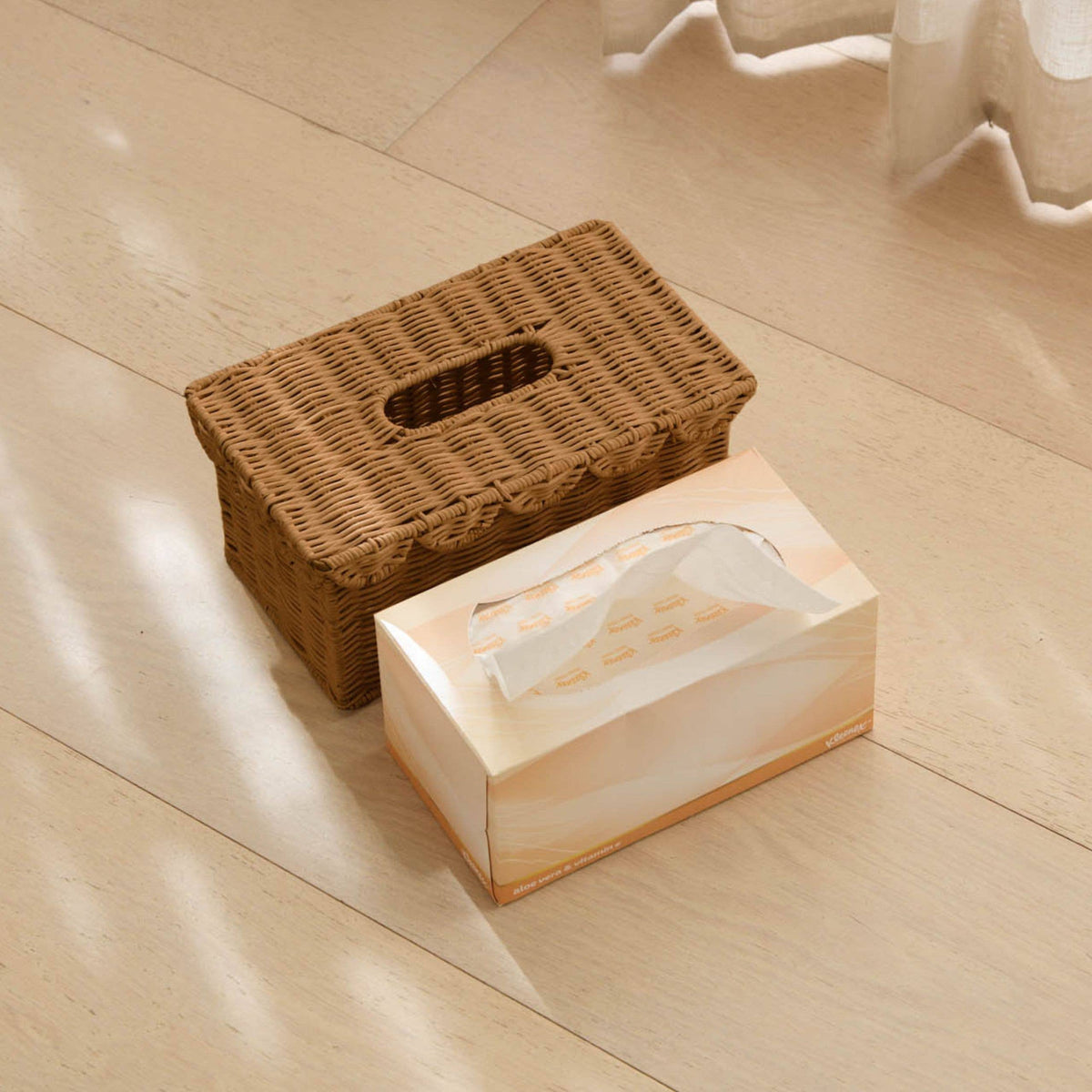 Bonnie Scalloped Rectangle Tissue Box Cover