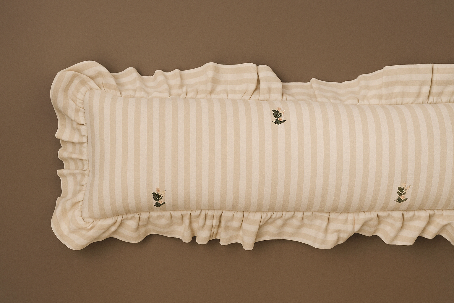 Galley & Fen Frances Ruffled Lumbar Pillow - Thumbnail 5