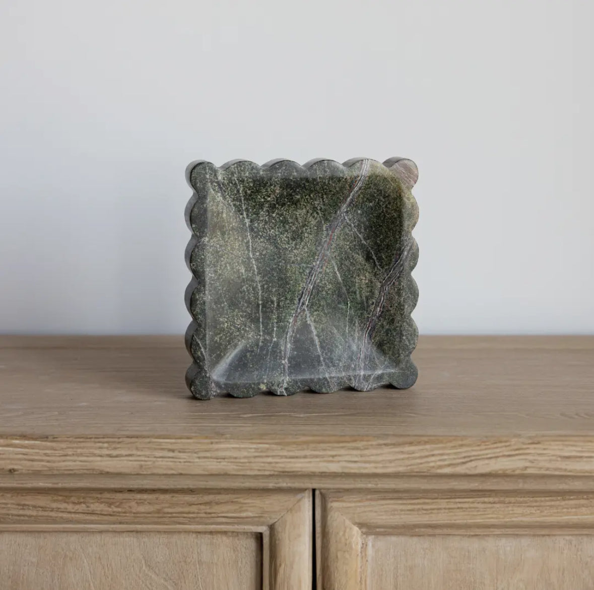 Emerald Scalloped Marble Tray