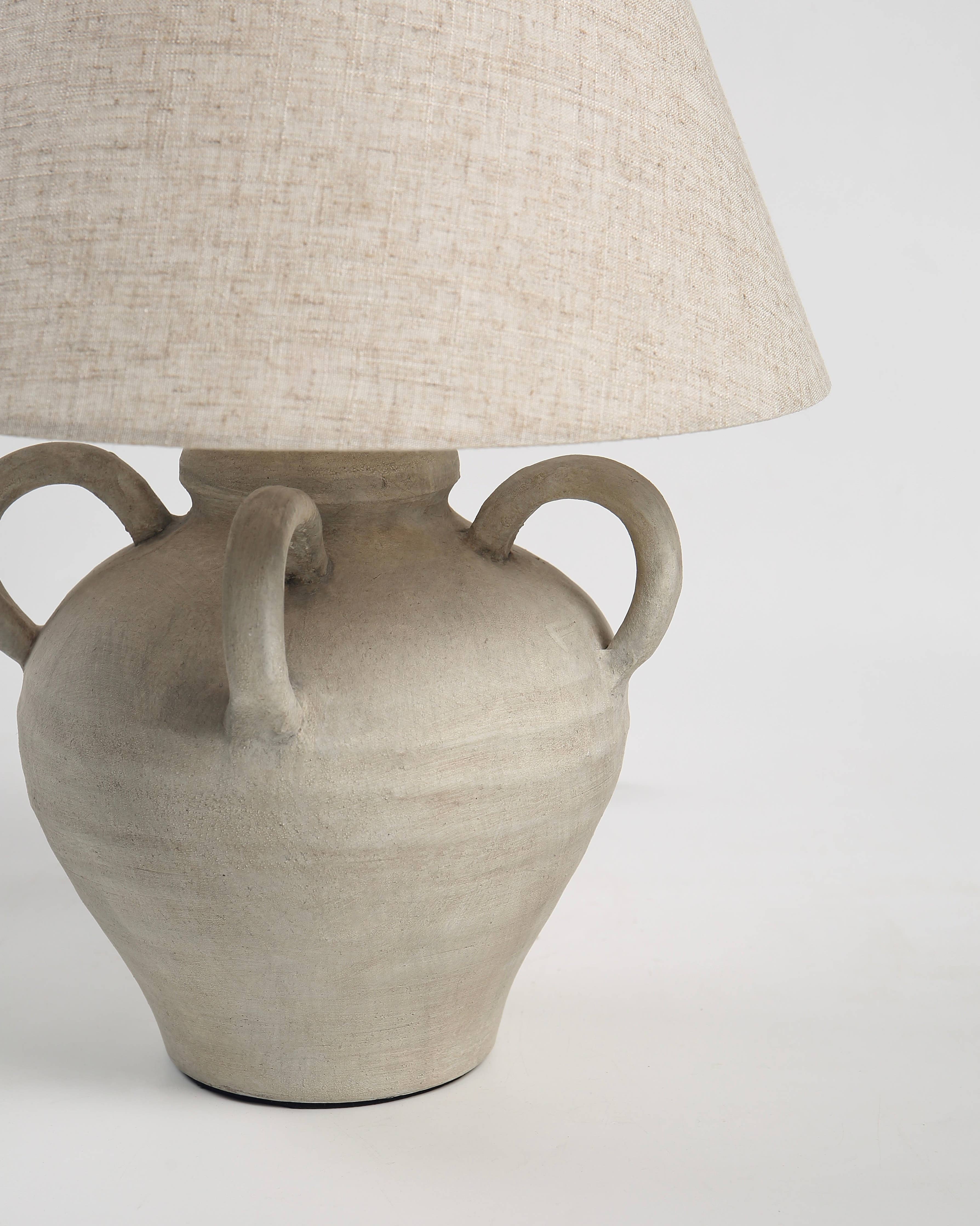 Ava Table Lamp