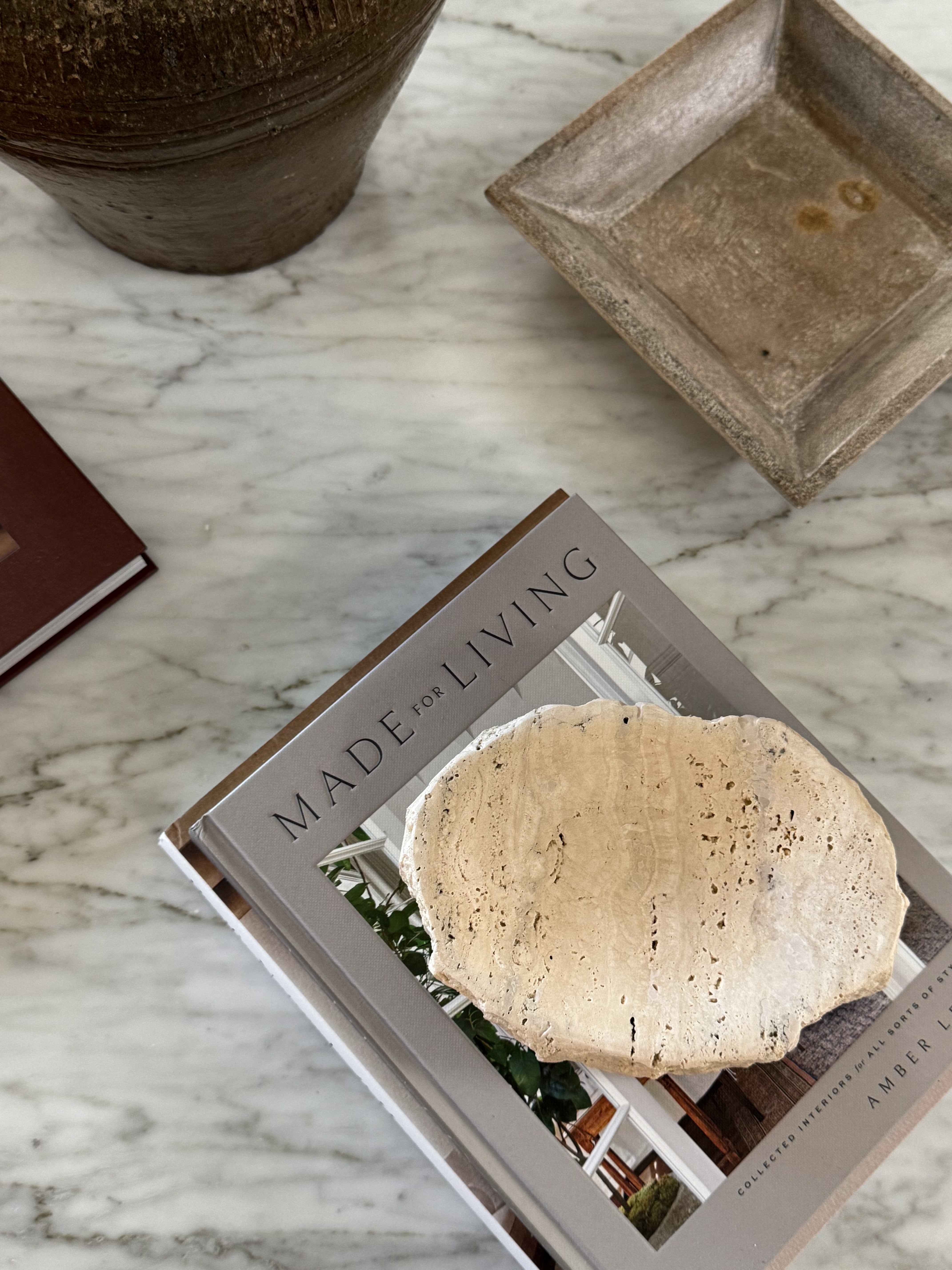 Travertine catchall