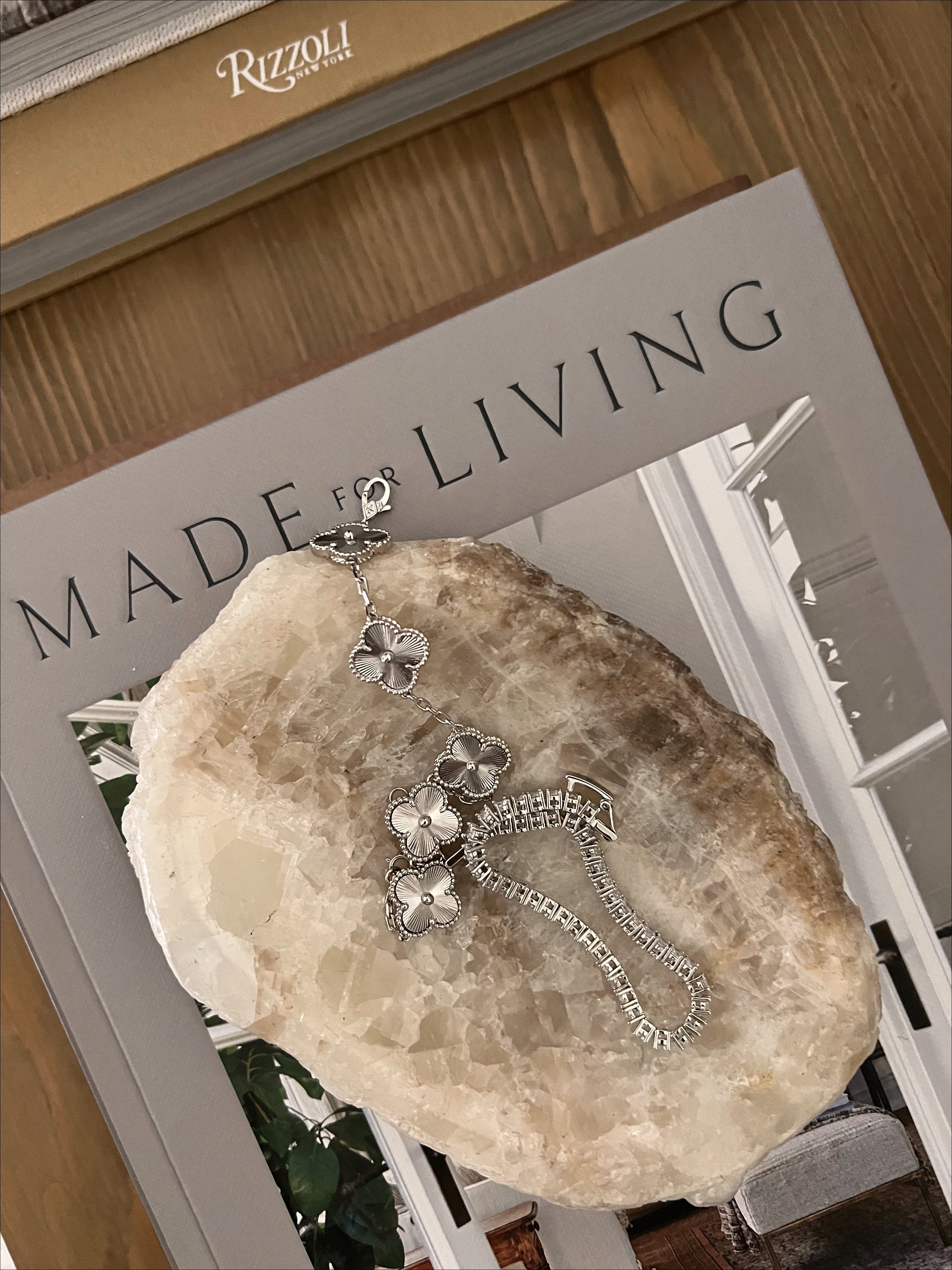 Onyx Catchall