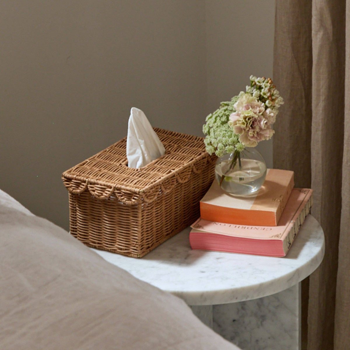 Bonnie Scalloped Rectangle Tissue Box Cover